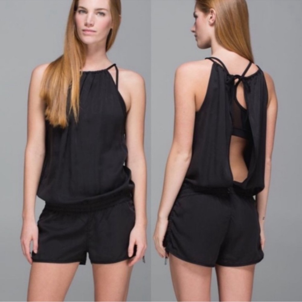 Lululemon Heat the Street Romper Black Size Small